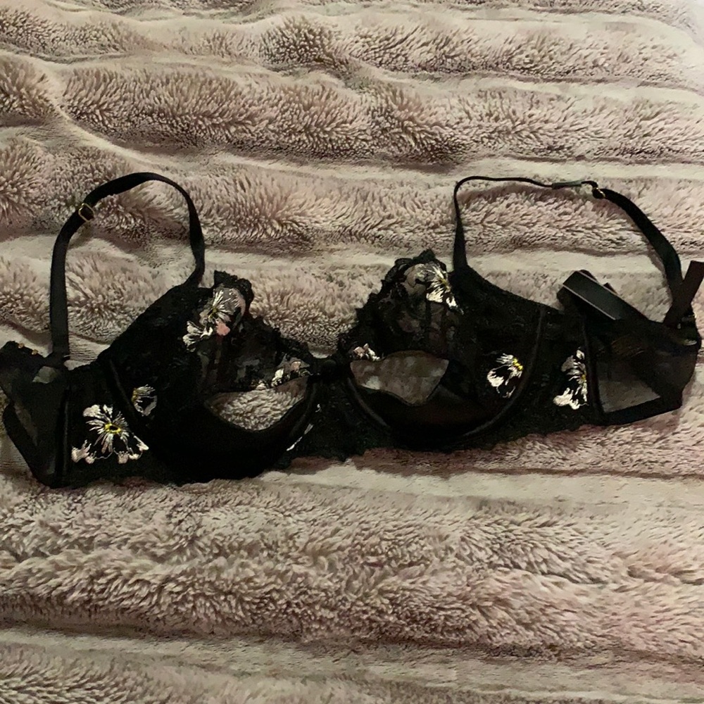 Victoria secret bra